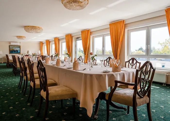 Newlivinghome Residenzhotel 4*