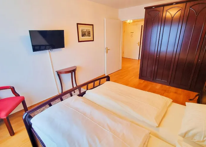 Newlivinghome Residenzhotel Aparthotel 4*