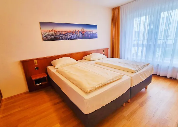 Newlivinghome Residenzhotel Aparthotel 4*