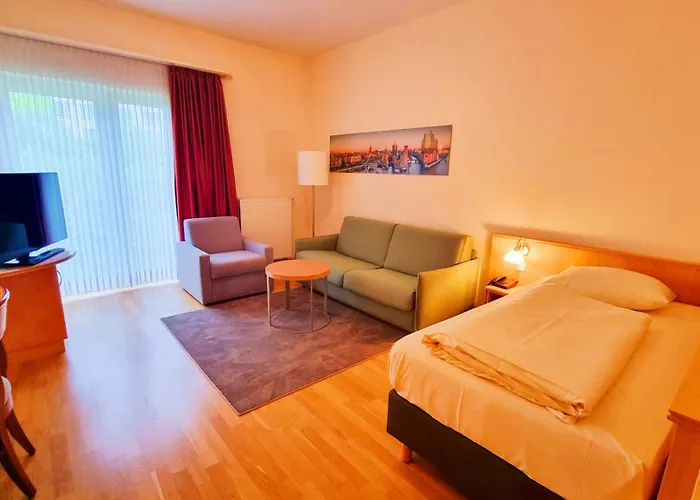 Newlivinghome Residenzhotel Aparthotel 4*